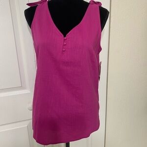 - NWT ST JOHN’S BAY Fuchsia top Size PS